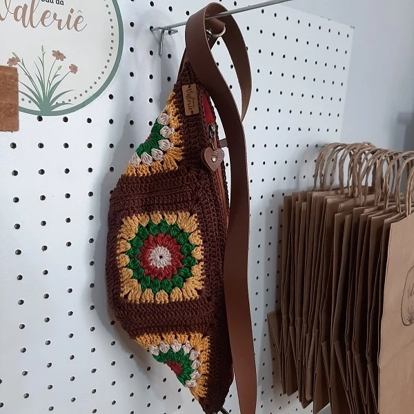 Pochete Brigadeiro com Flores